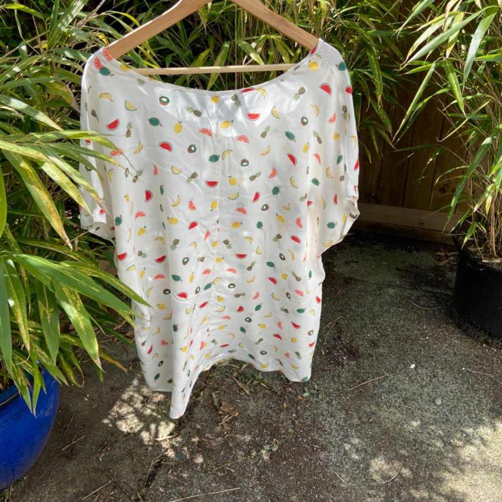 Summer Top - Picture 2 of 2